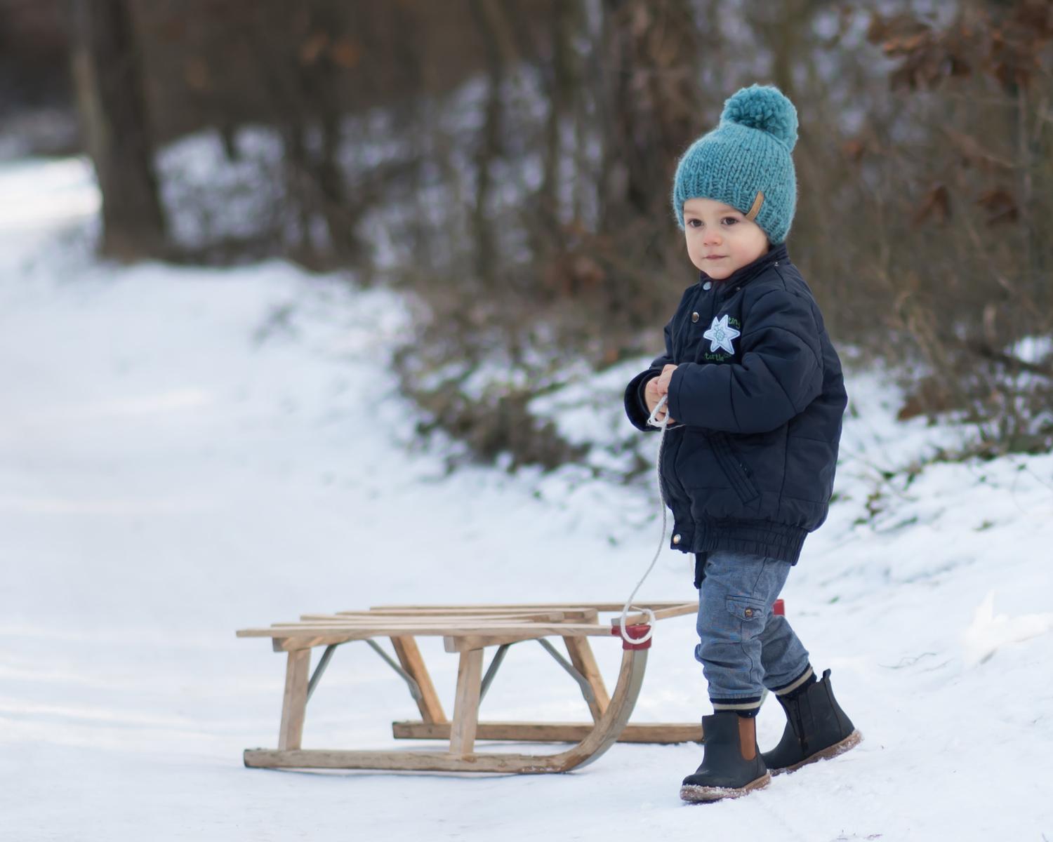 Green, chunky knit pom-pom hat for girls or boys
