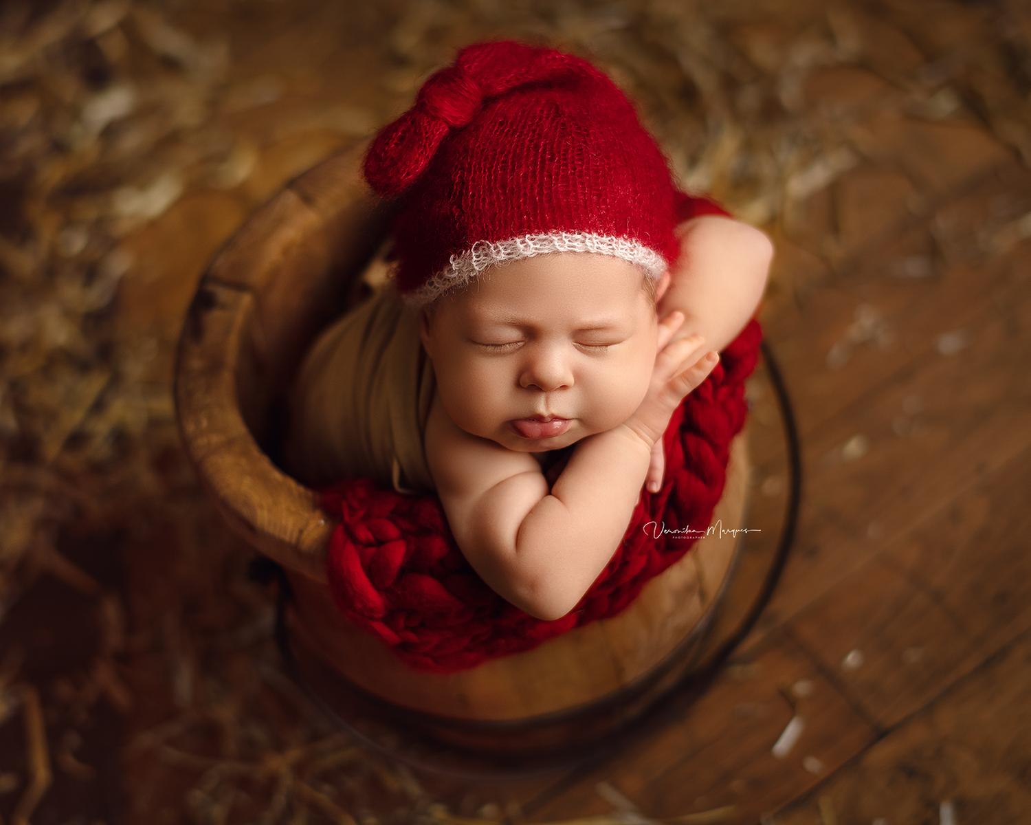 Oval Chunky Red Blanket / Layer