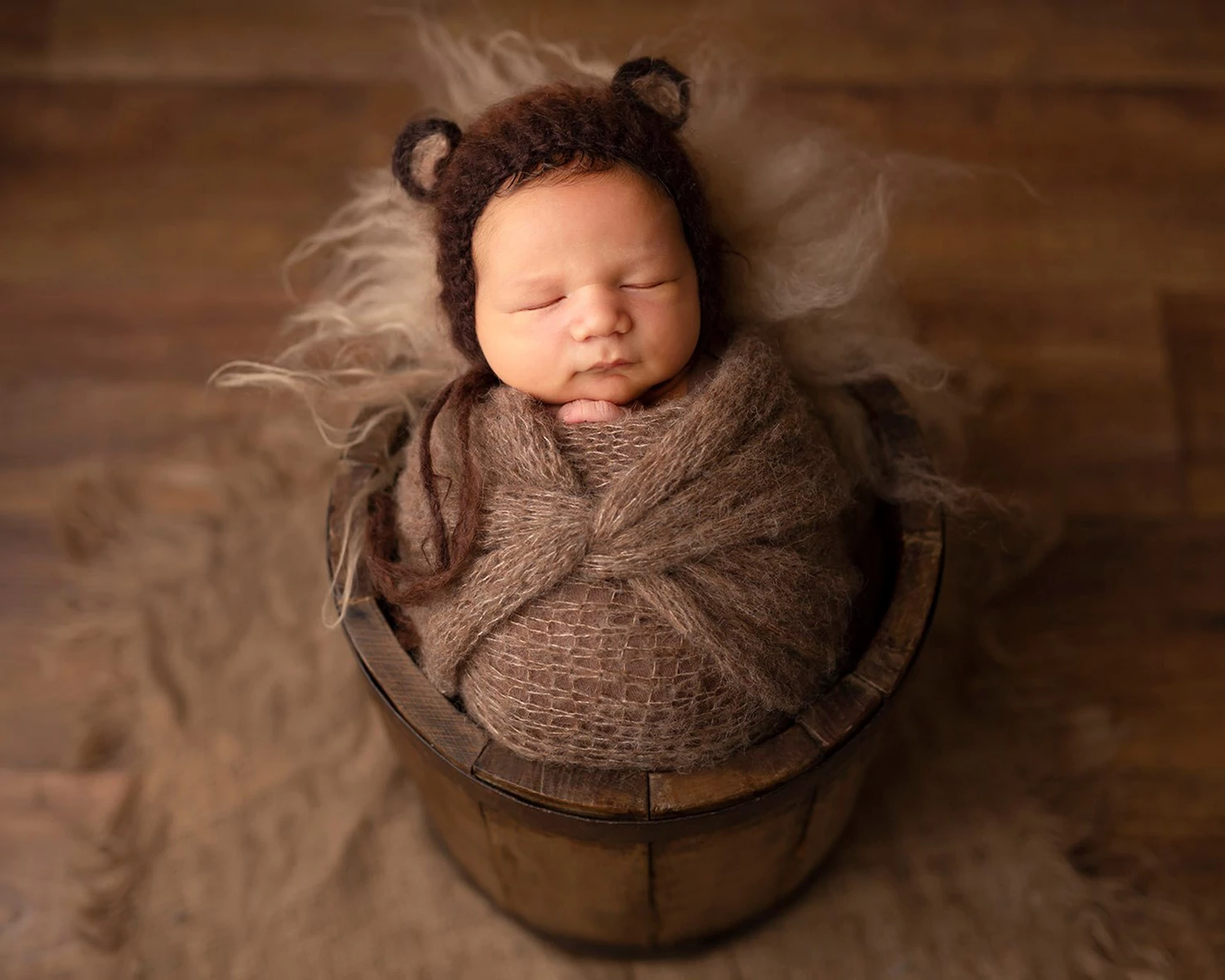 PRE-ORDER Brown knitted wrap 120cm (47 in) - newborn photo prop