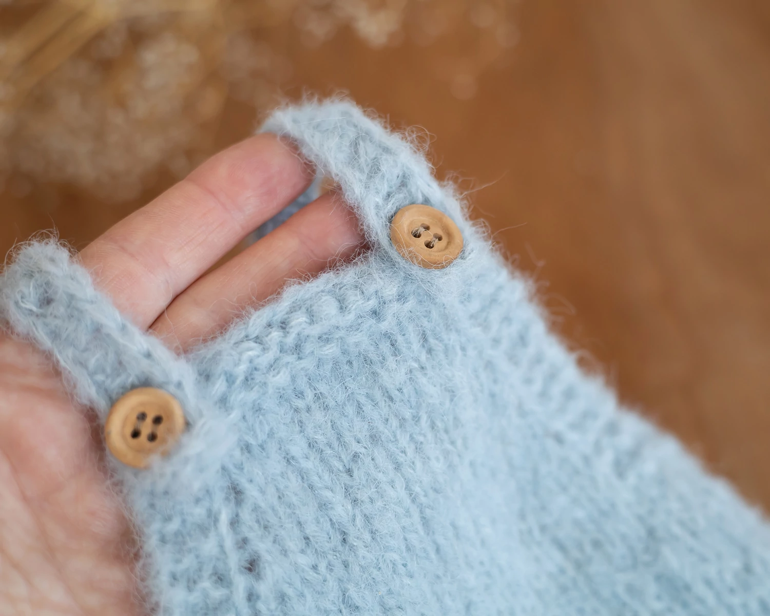 RENDELHETŐ Világoskék kézzel kötött mohair kantáros nadrág - újszülött fotózáshoz