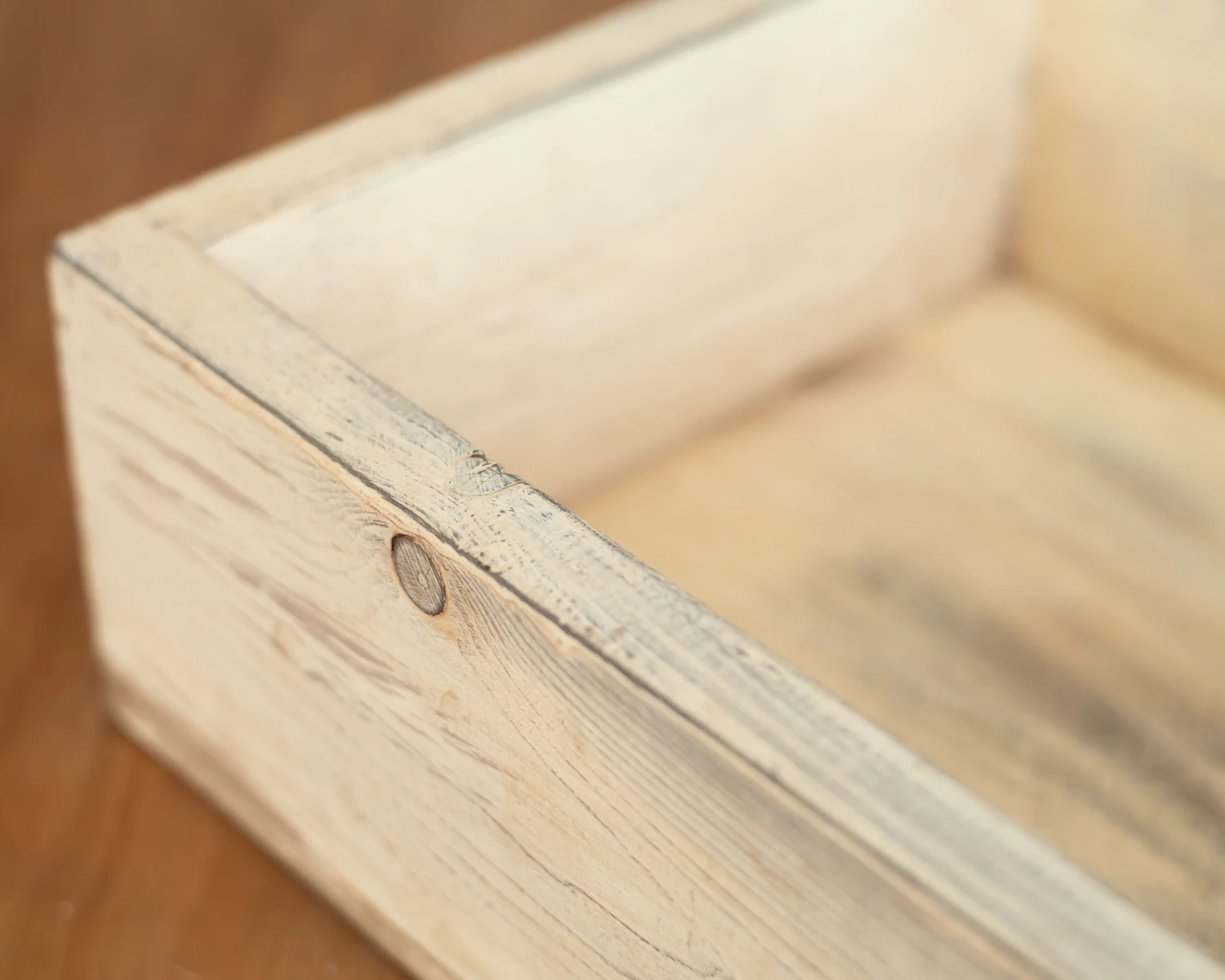 Antikolt bézs színű rekesz / fiók / doboz újszülött fotózáshoz