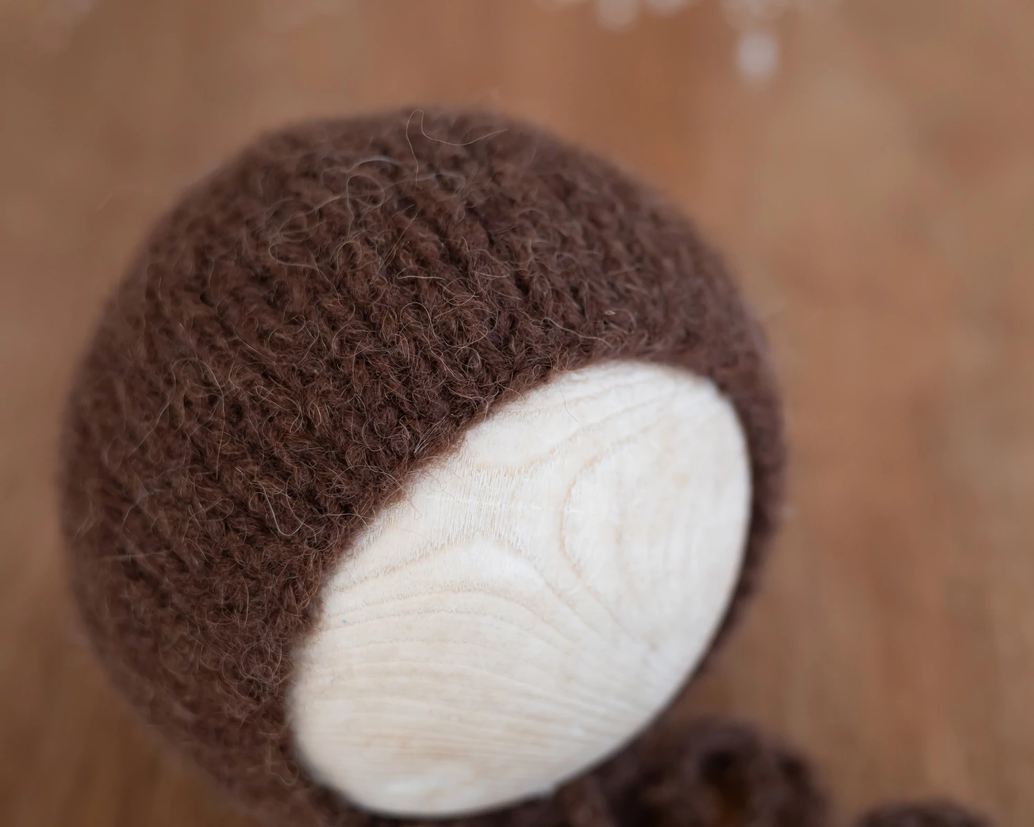 Sötétbarna újszülött mohair bonnet