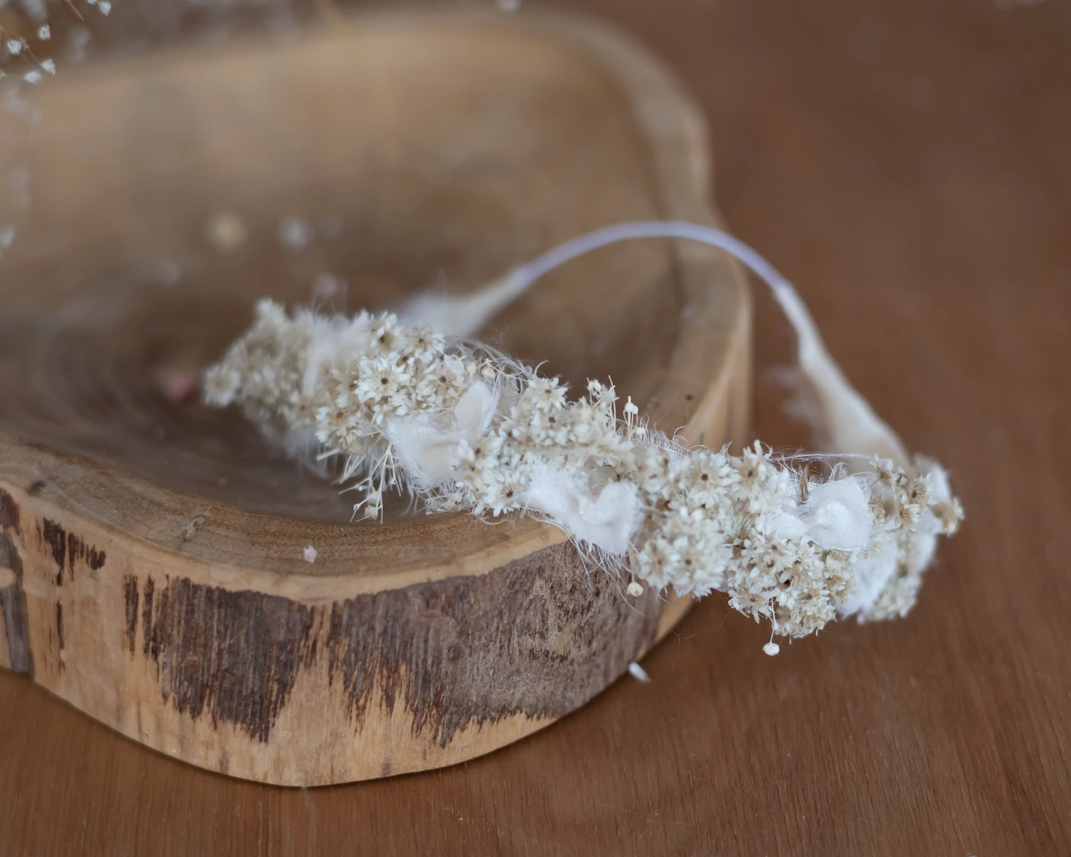 Törtfehér-krém koszorú jellegű fejpánt - újszülött fotós kellék