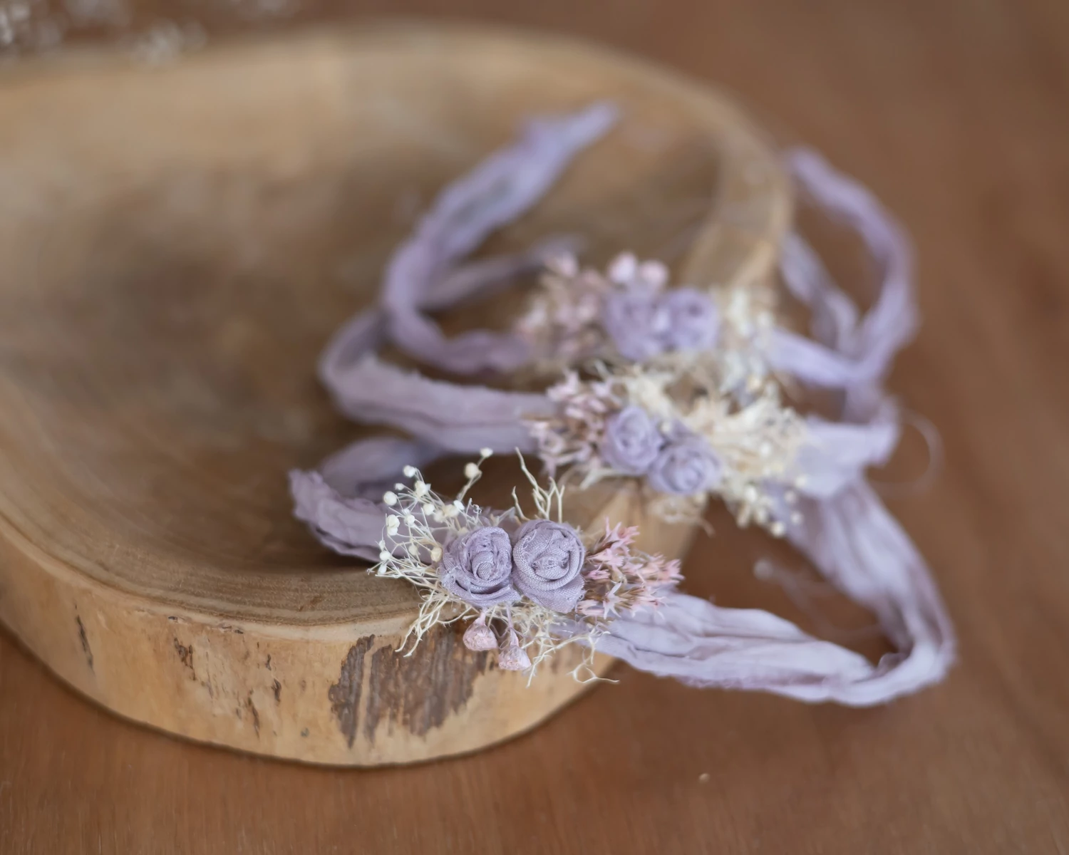 Antik lila selyem virágos fejpánt - újszülött méret