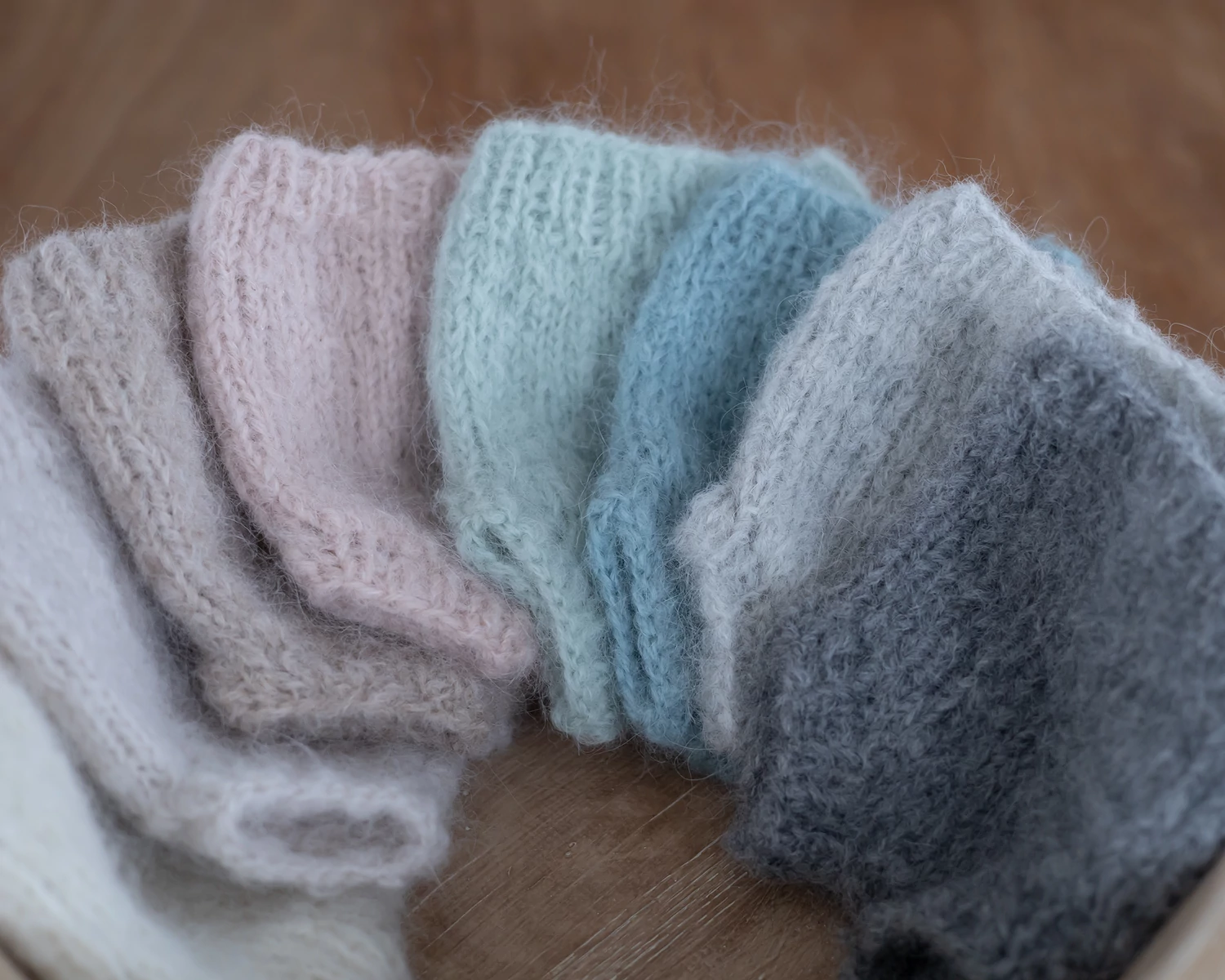 RENDELHETŐ mohair újszülött kötött bugyi - pelenkatakaró - 16 féle színben