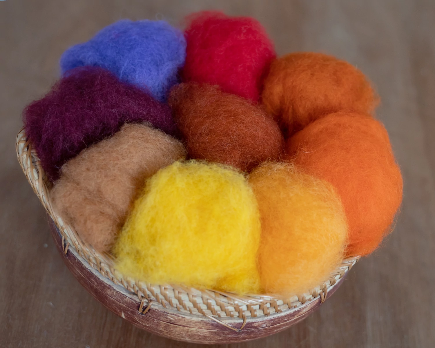 Gyapjú csomag 9 színben nemezeléshez és fonáshoz – "Naplemente" - 45g