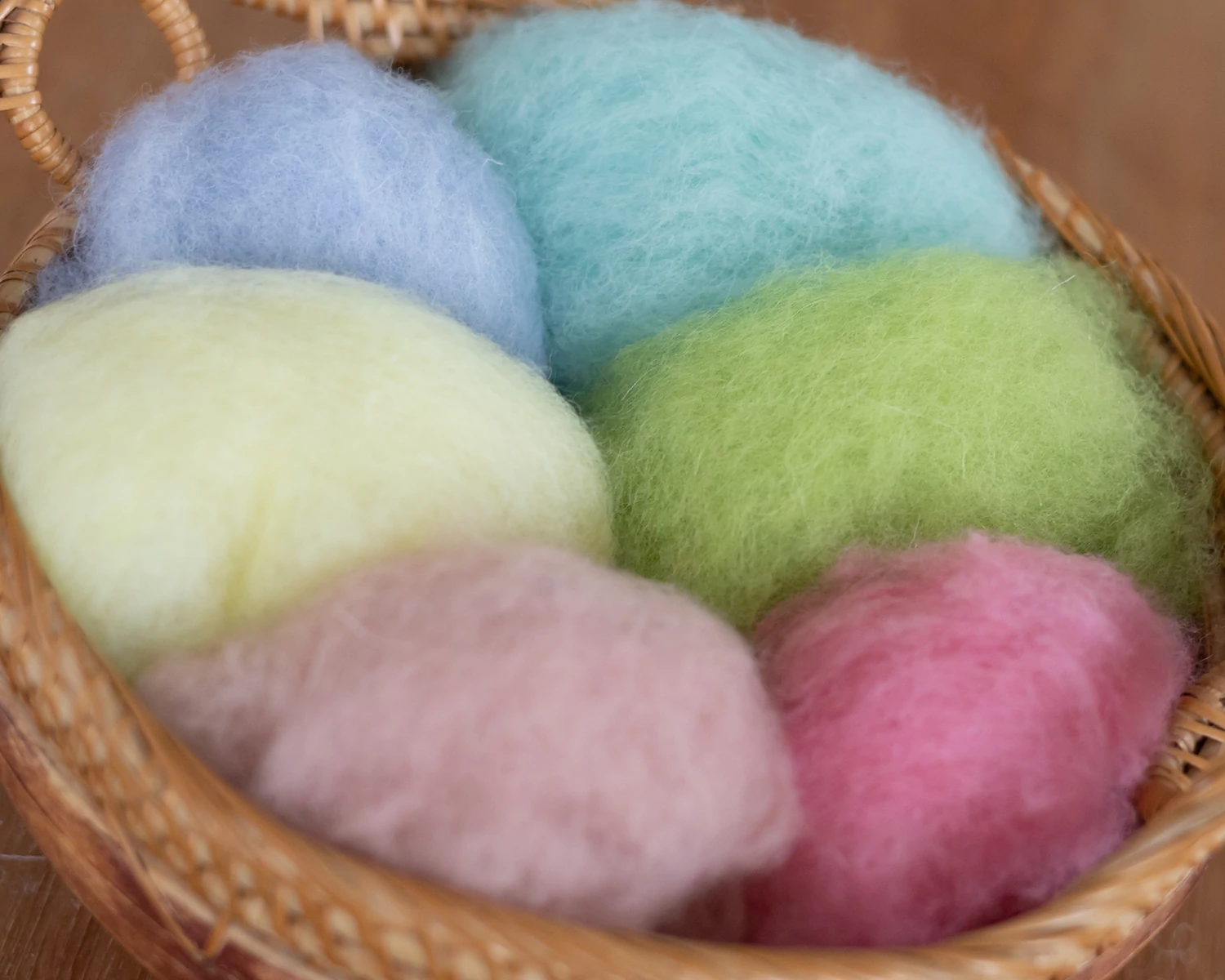 Gyapjú csomag 6 színben nemezeléshez és fonáshoz – "Tavasz" - 30g