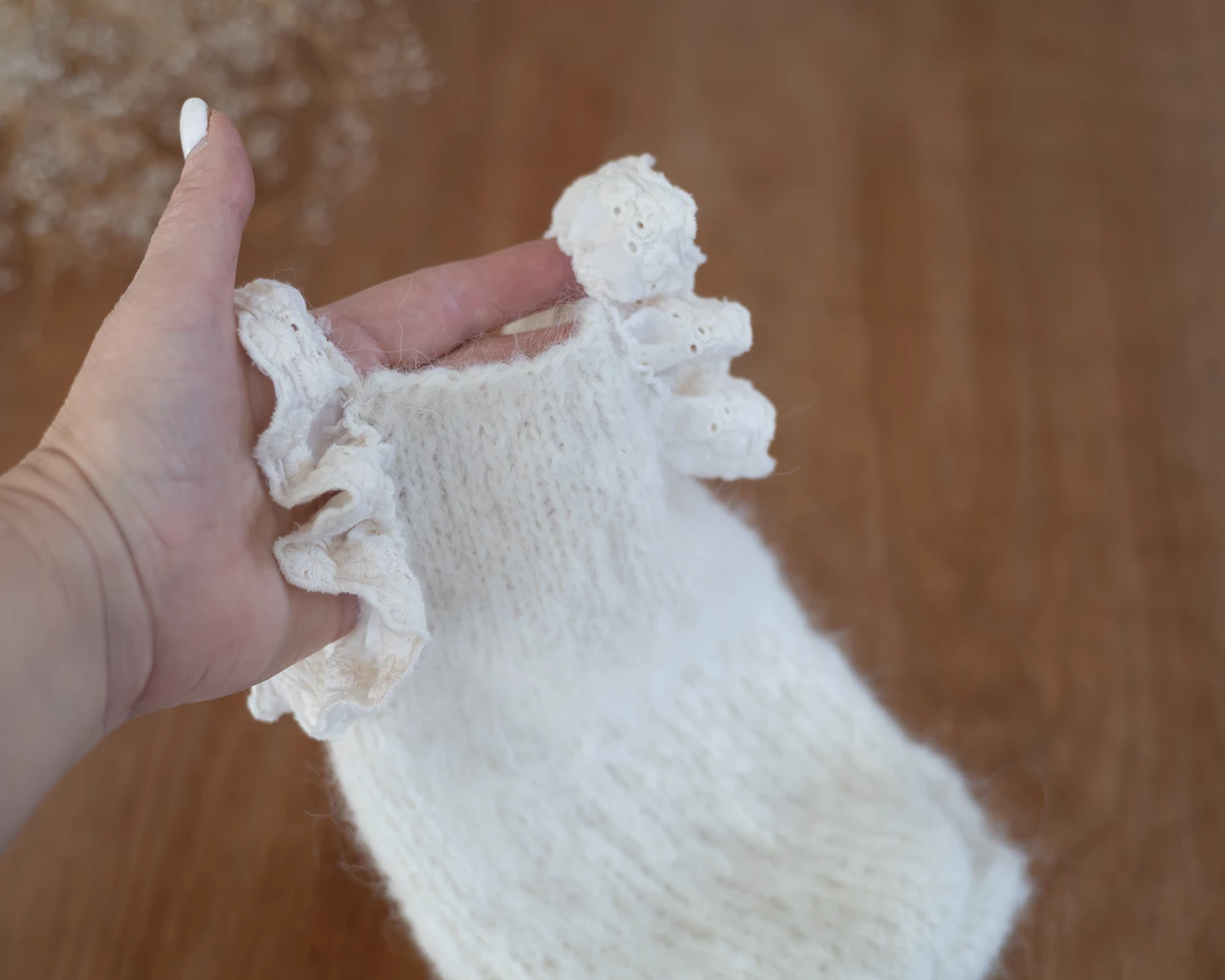 Kötött törtfehér csipkés body /romper újszülött fotózáshoz