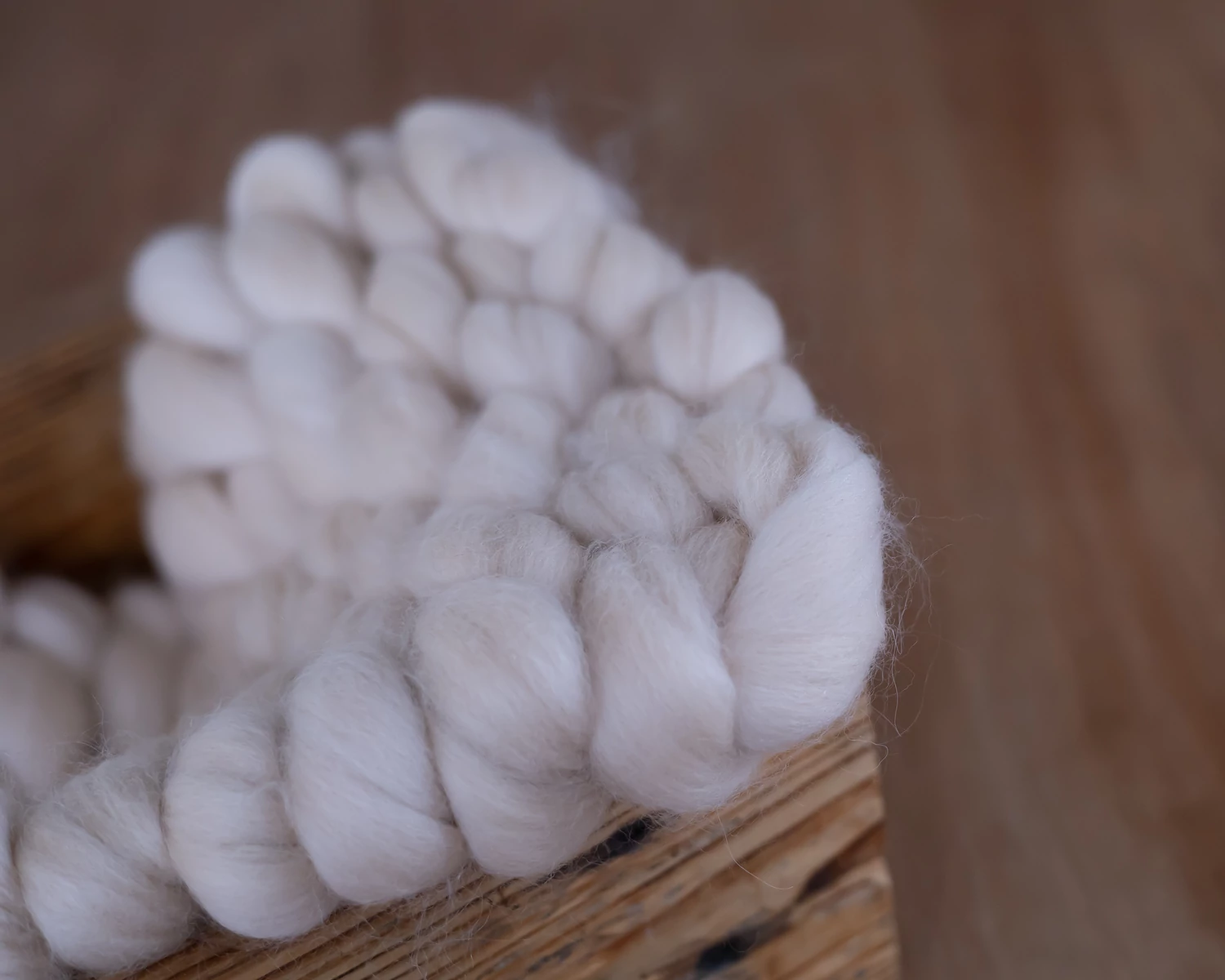 Cream woven mini wool layer