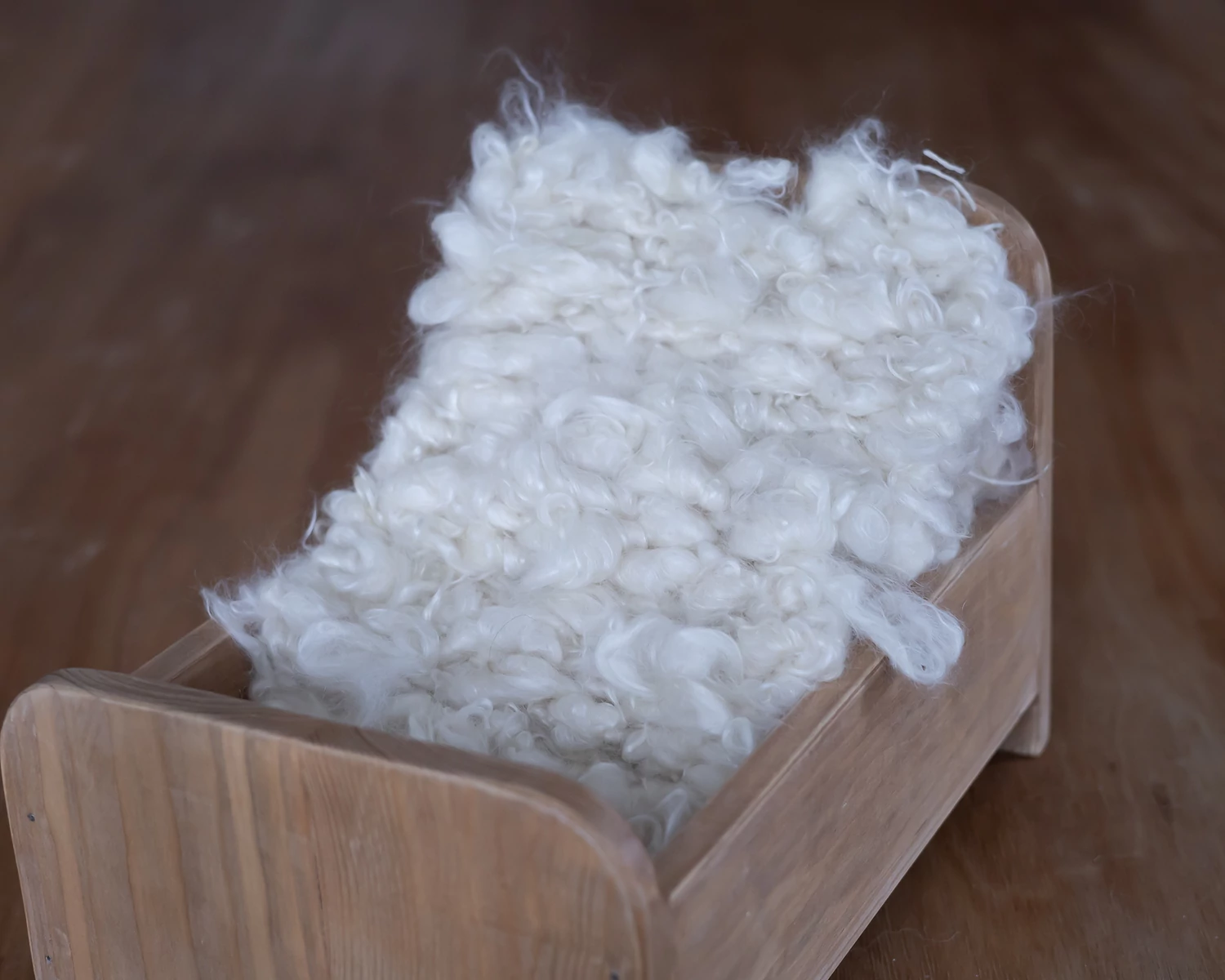 Off-White Thick Rustic Mini Wool Layer 