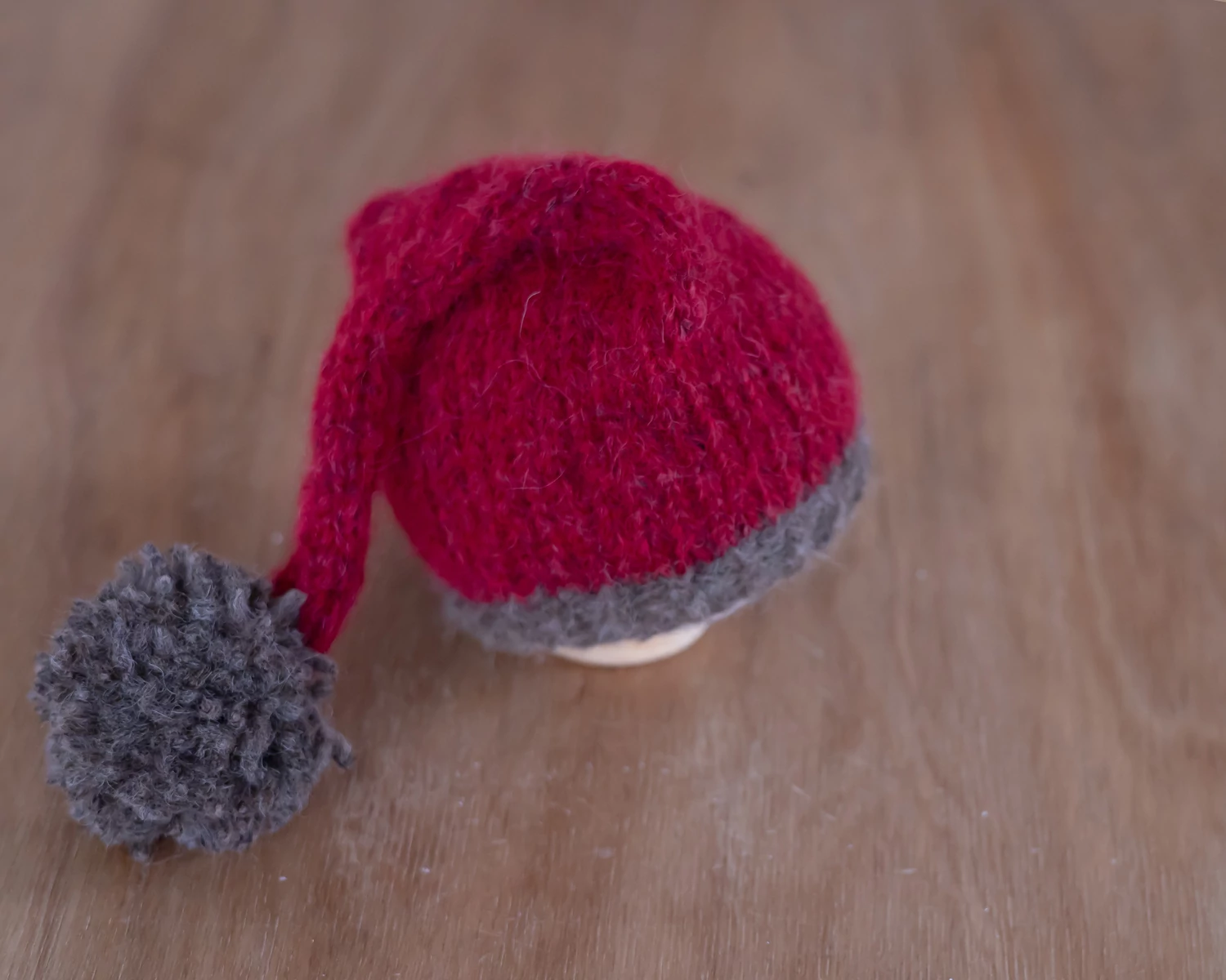 Rustic Red - Brown Newborn Santa / Sleepy Hat in Newborn size