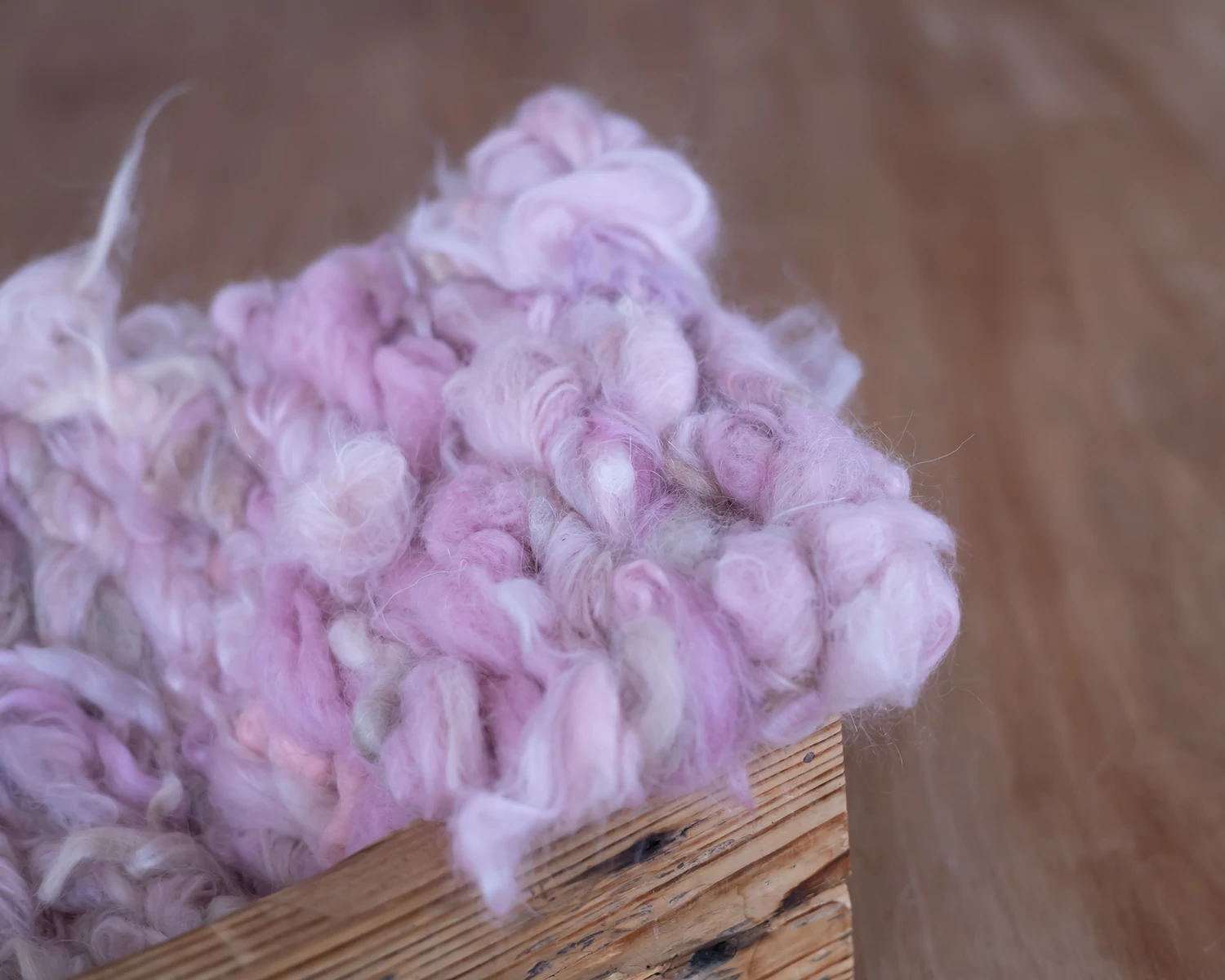 Pink-Cream thick rustic mini wool layer 