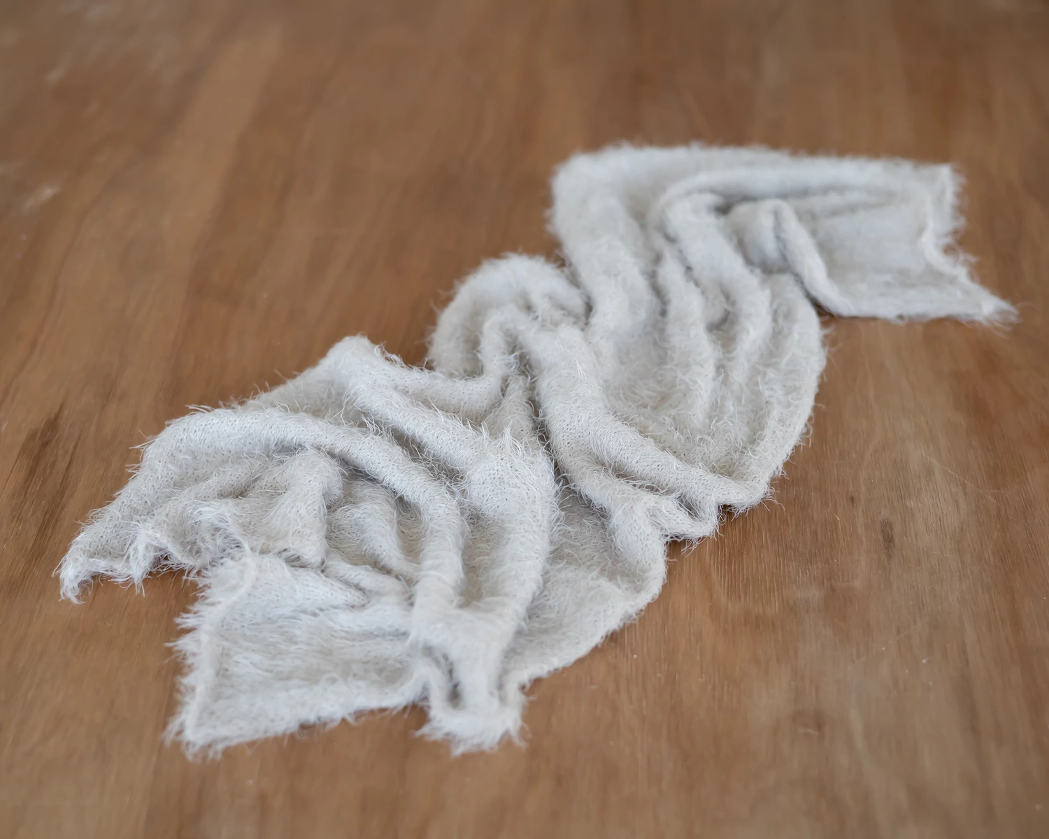 Világos bézs mohair jellegű elasztikus wrap - 90cm