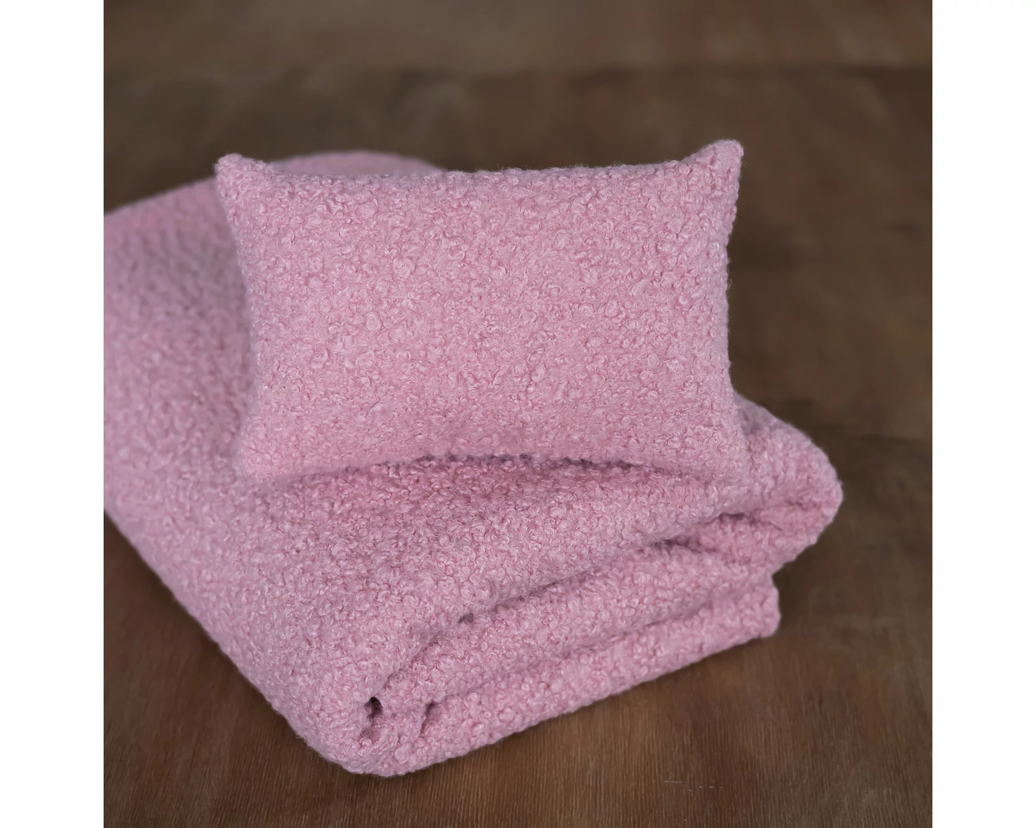 Boucle Beanbag Backdrop and Cushion set - Mauve