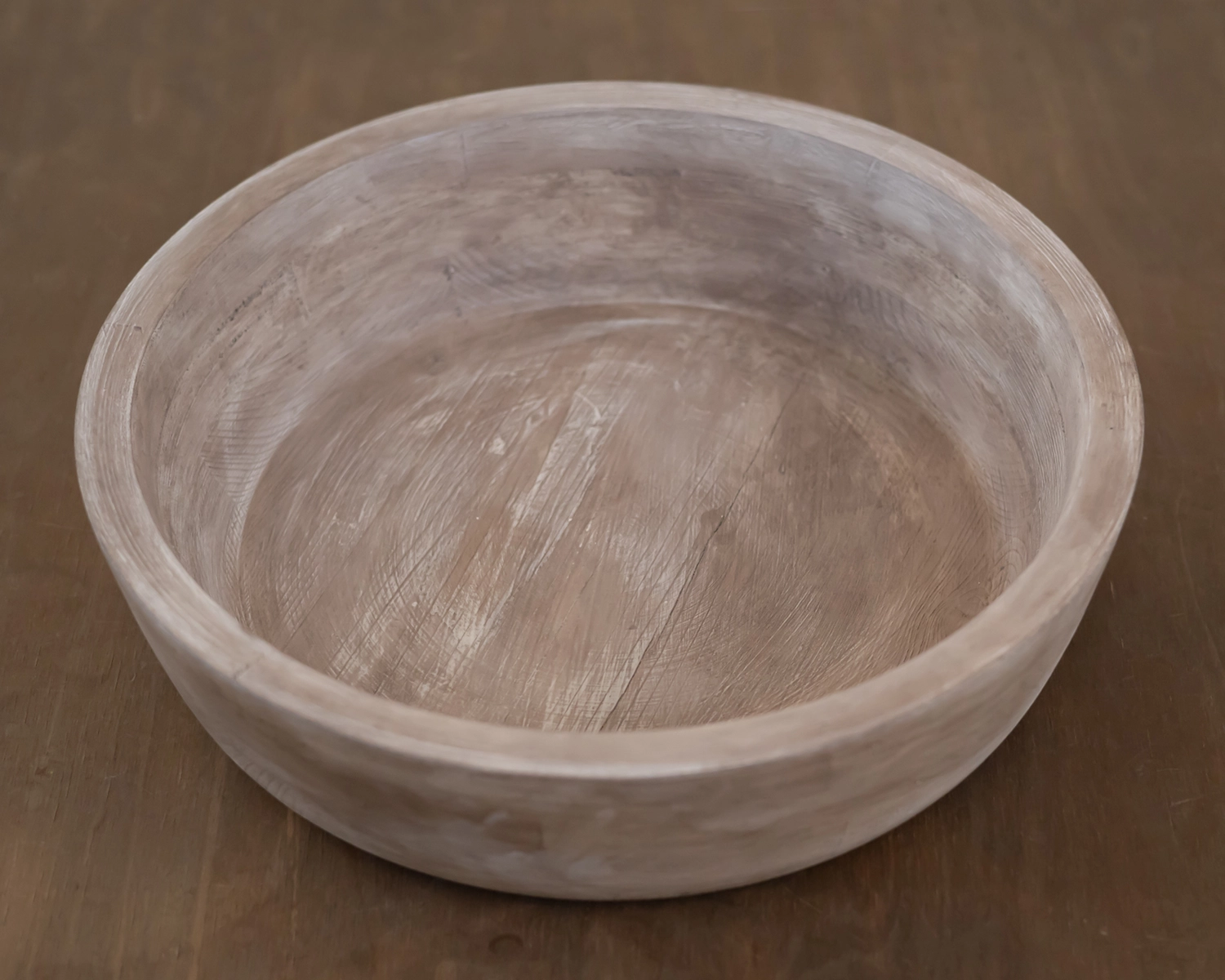 Light brown round wooden bowl - 39cm