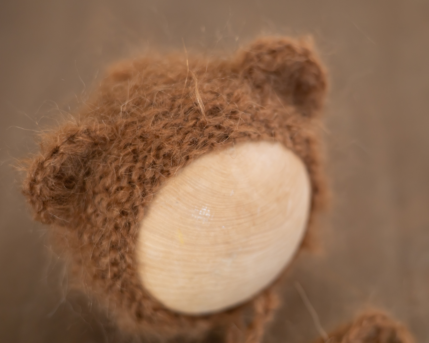 Haselnut brown Mohair Bear Bonnet