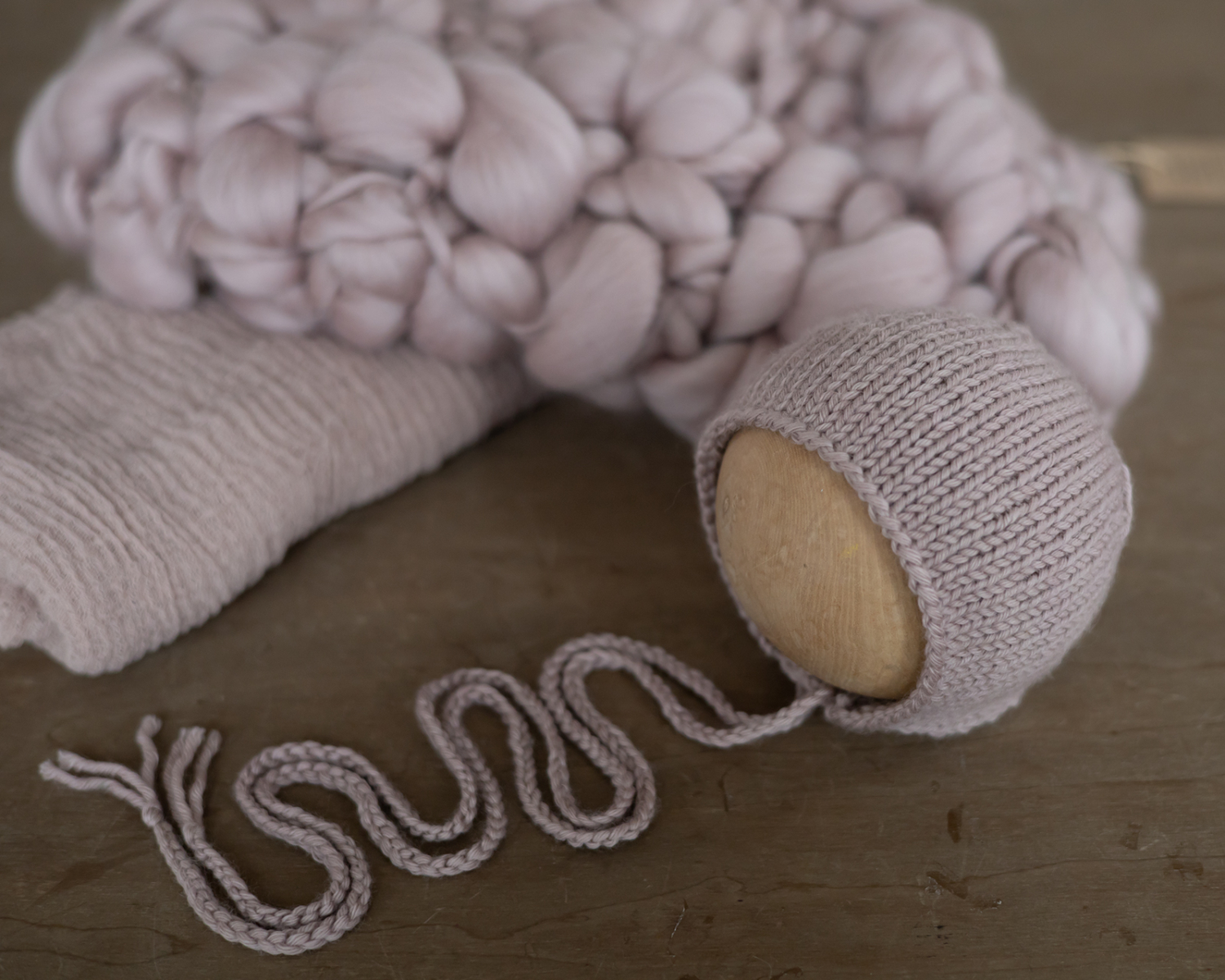 Dusty Pink Oval Chunky Blanket / Bonnet /Wrap in Set
