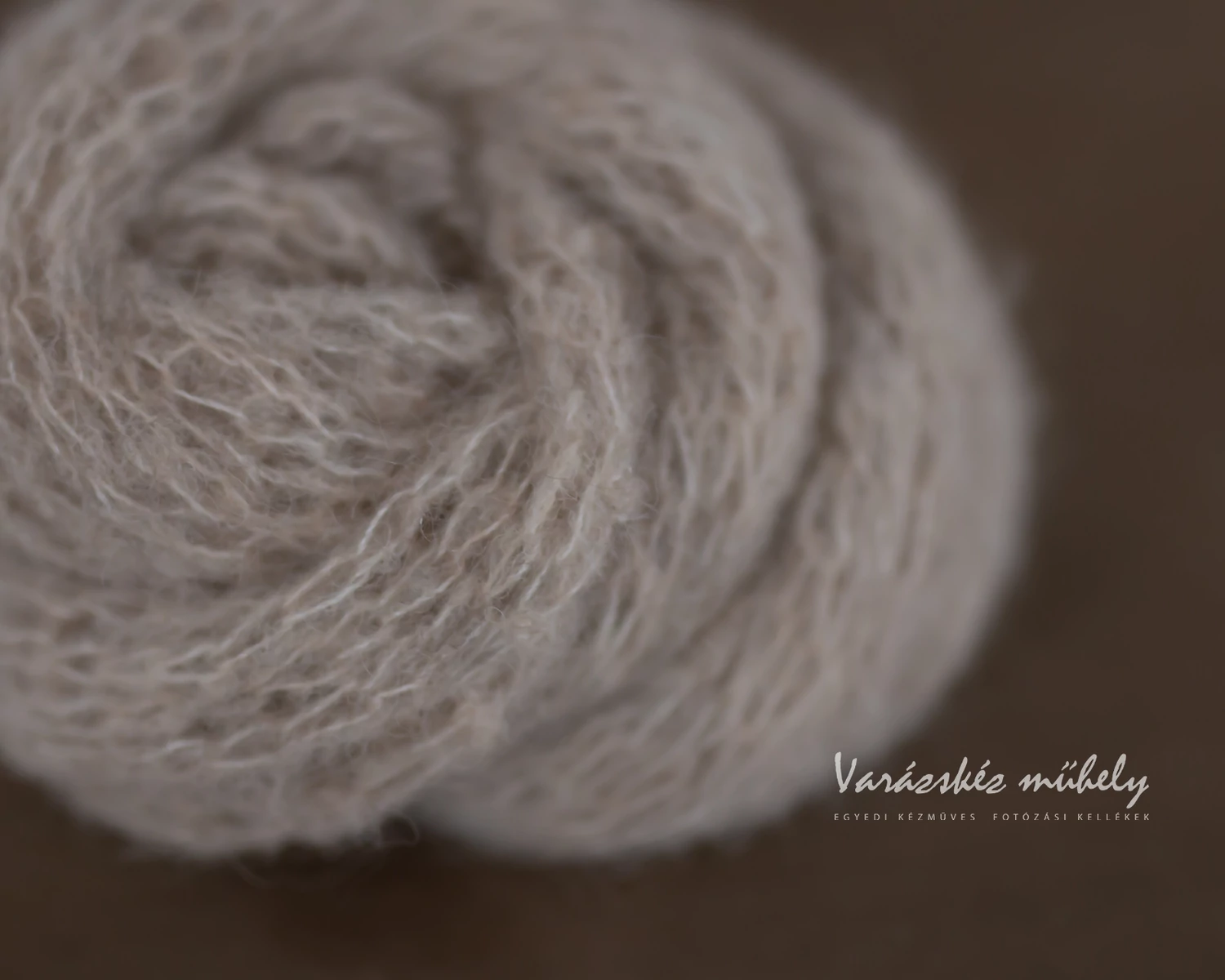 Világos bézs, kötött, lyukacsos csipke mohair wrap 120cm