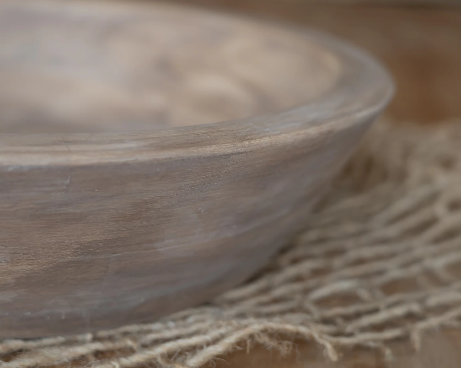 Brown round wooden bowl - 39cm