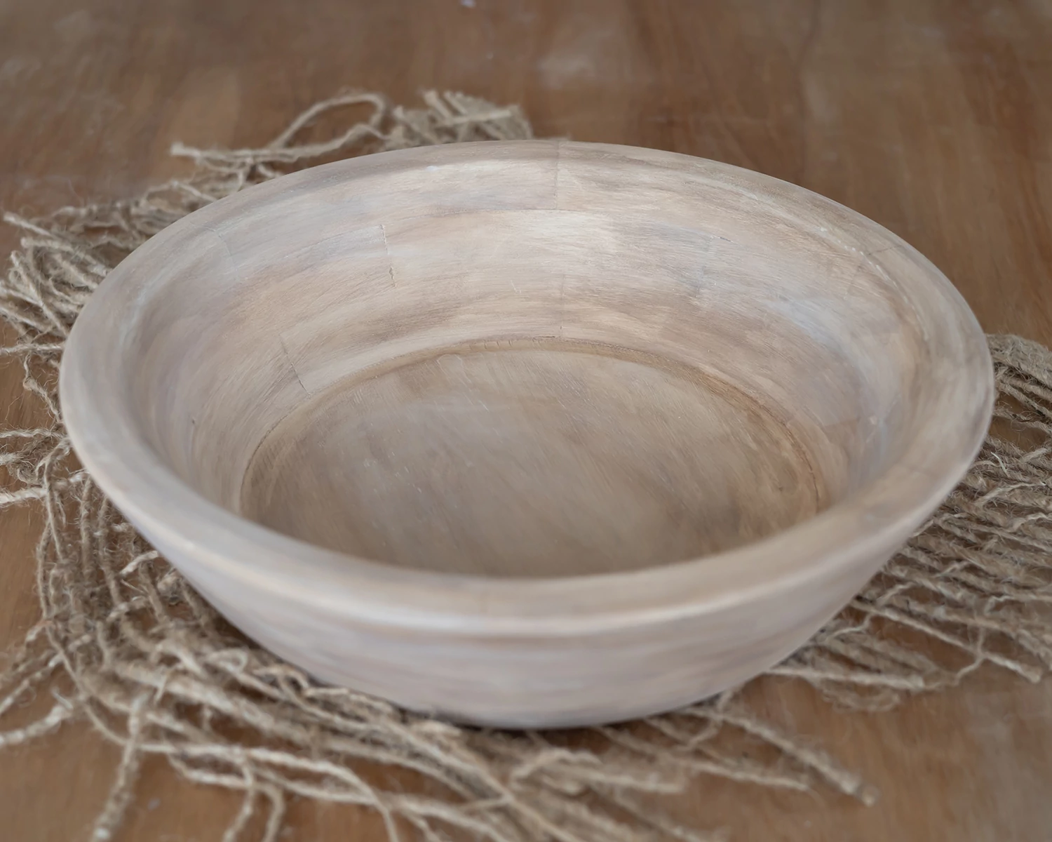 Beige round wooden bowl - 39cm