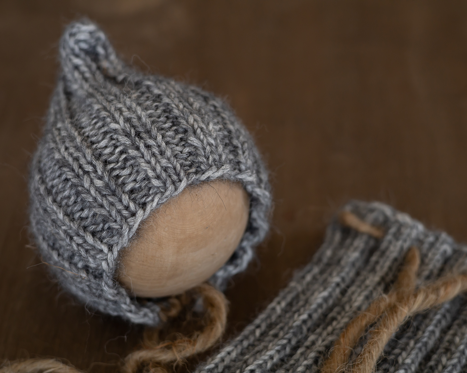 Grey Newborn Set: Pants and Pixie Hat