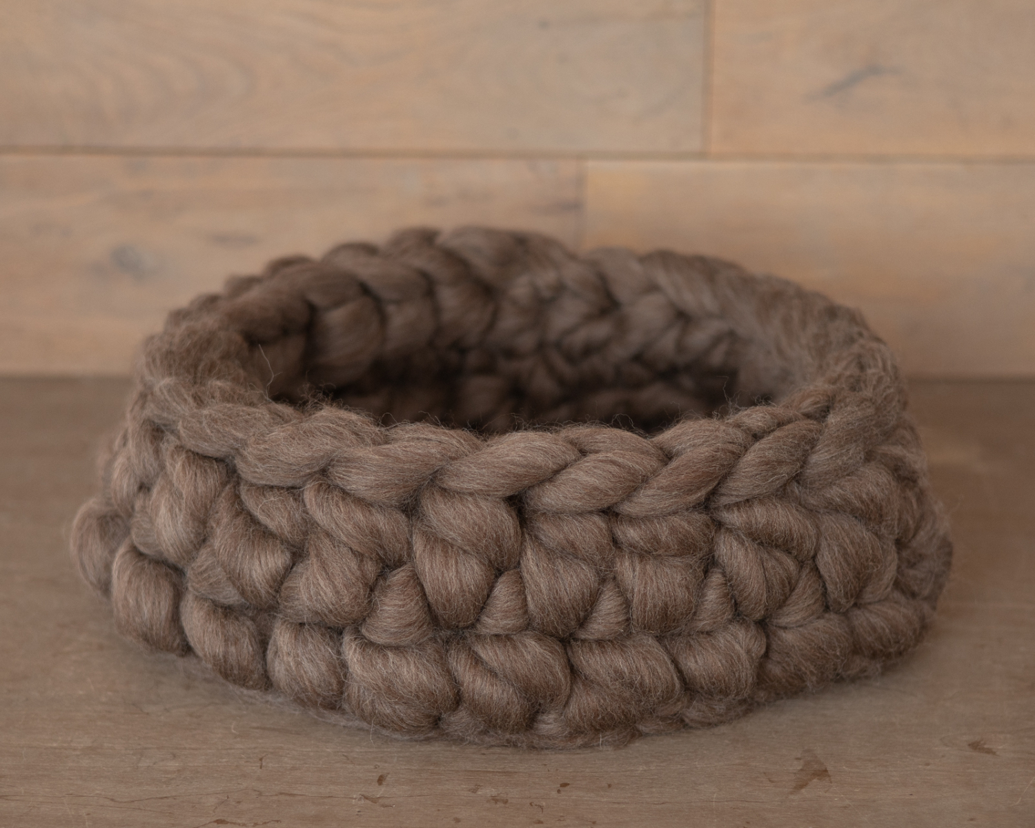 PRE-ORDER - Wool basket, newborn photo prop / nest for cats