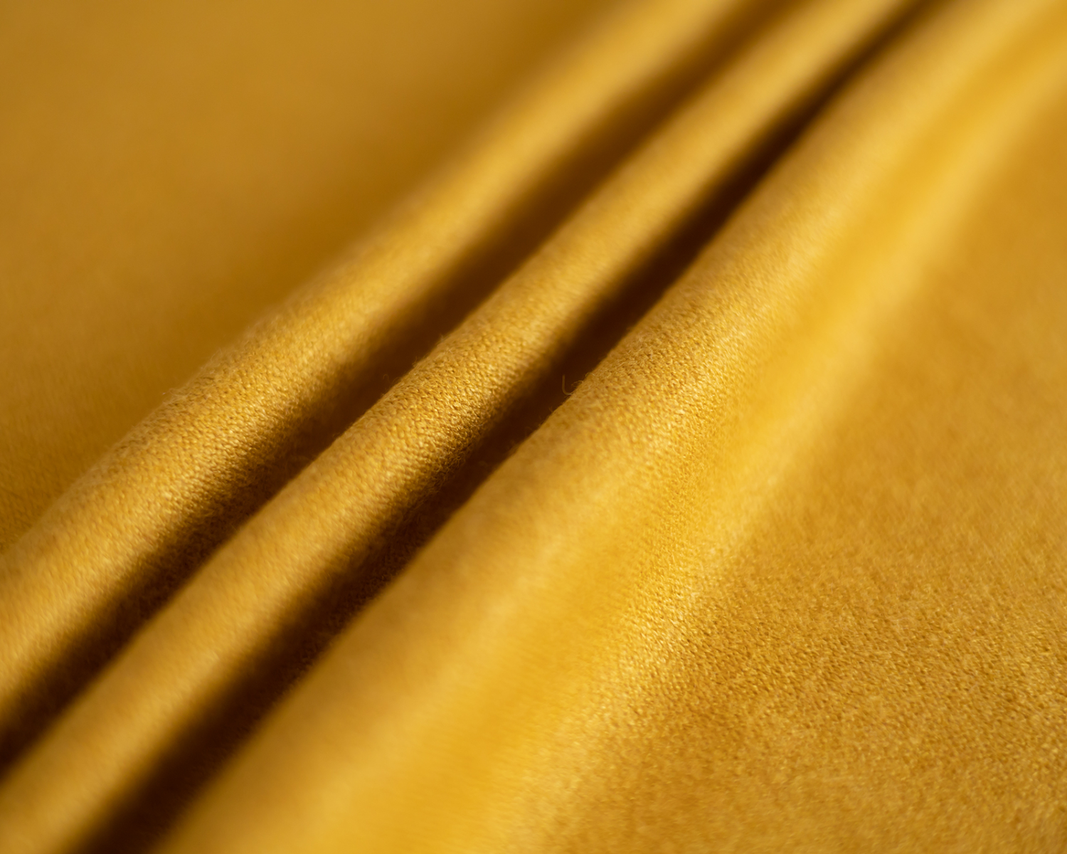 Mustár színű, kötött, vastag babzsák takaró - NAGY