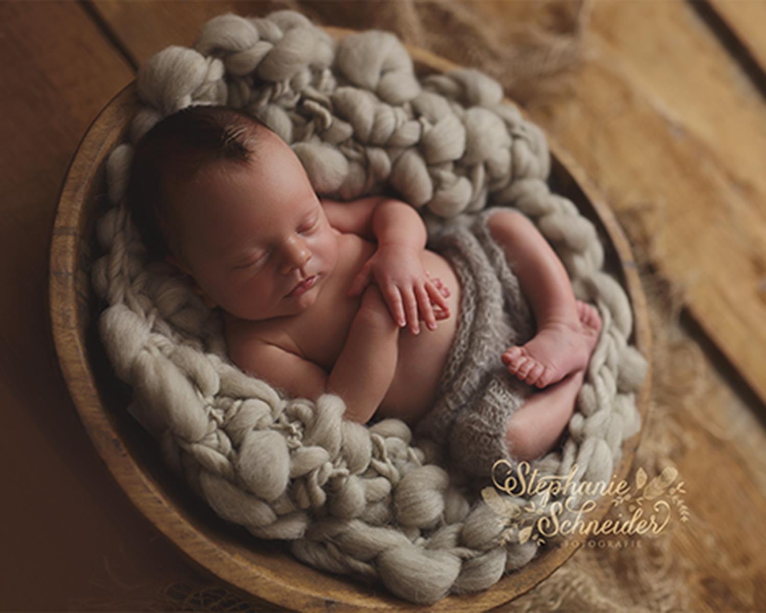 Oval Chunky Gray Beige Blanket / Layer
