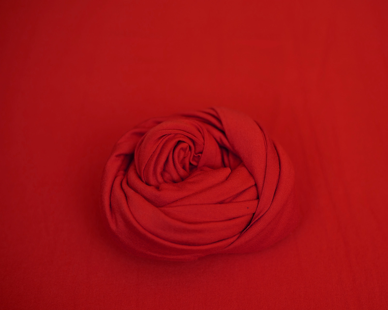 Thin Beanbag Backdrop - Bright Red