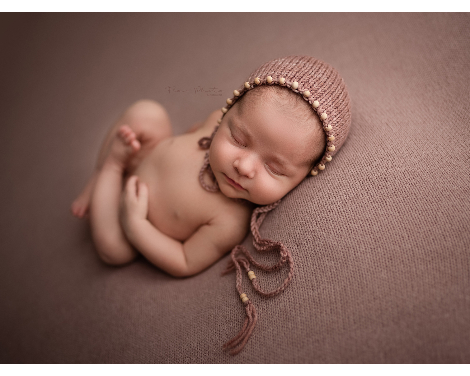 Blush Newborn Bonnet with Wooden Pearl