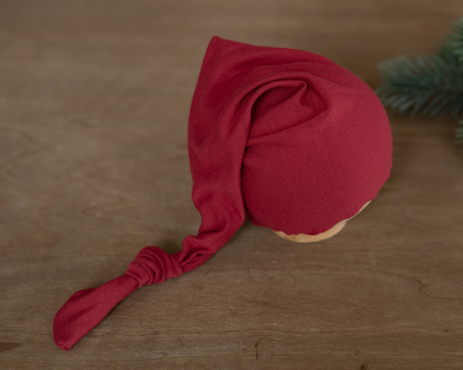 Deep red newborn sleepy hat