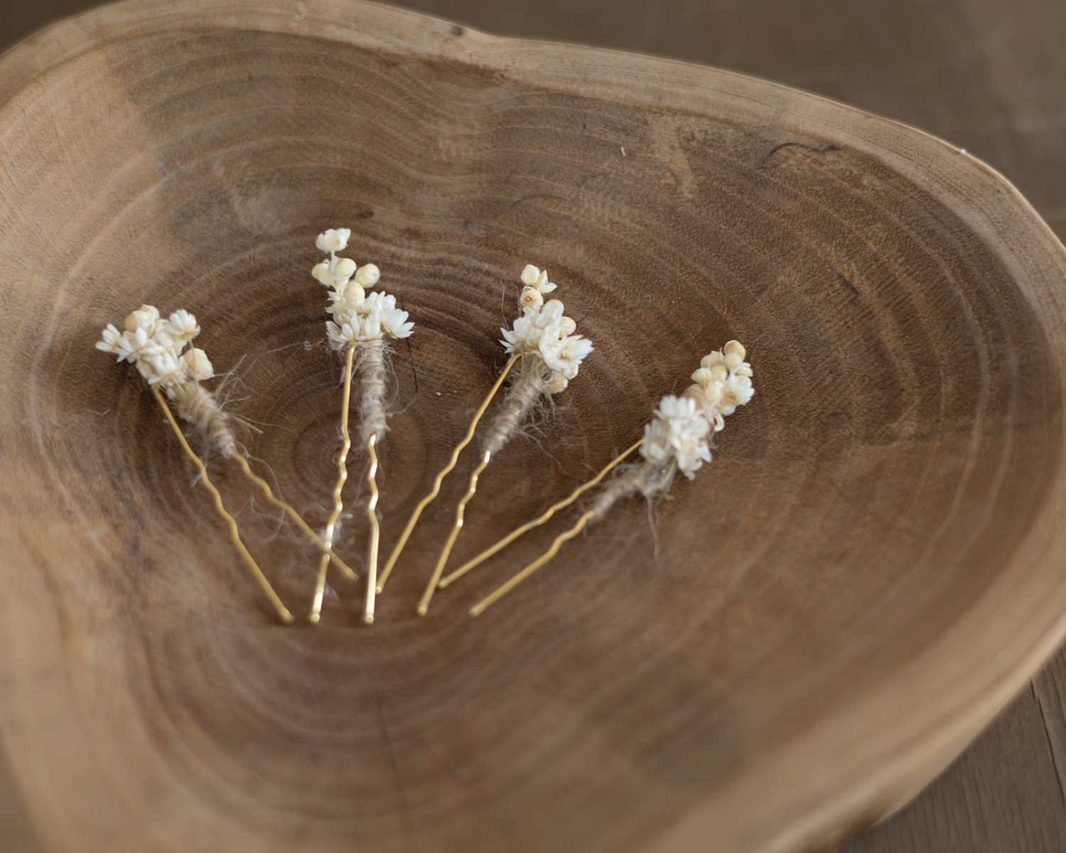 White floral hair pins - 4 pieces