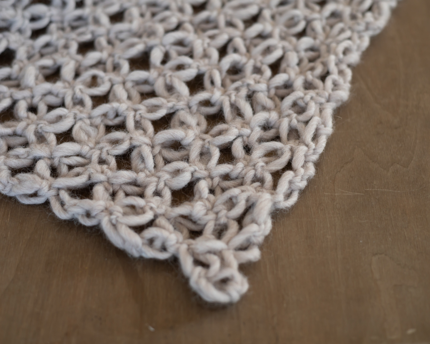 Beige chunky lace layer