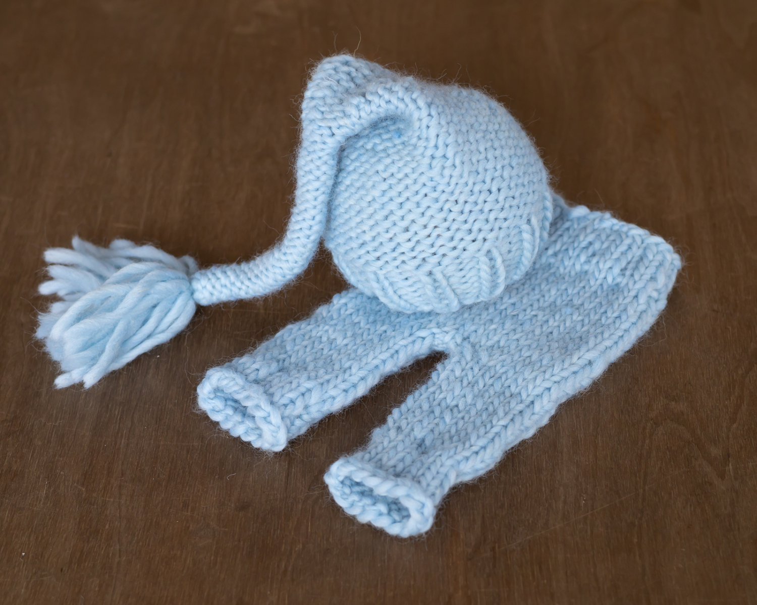 Blue Newborn Set: Pants and Sleapy Hat