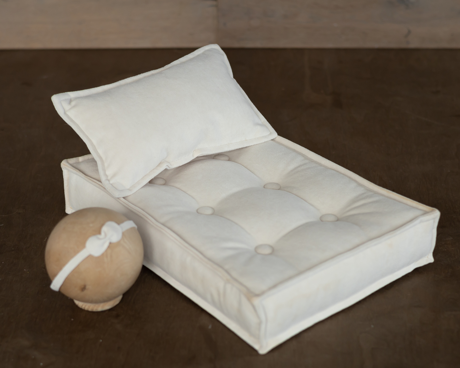 Ivory mattress + posing pillow + headband in set