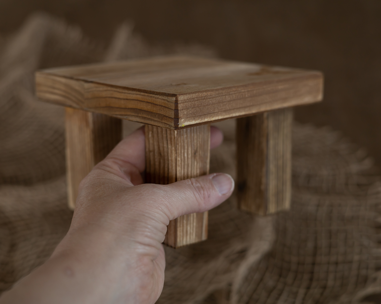 Antikolt barna mini fa asztalka újszülött fotózáshoz