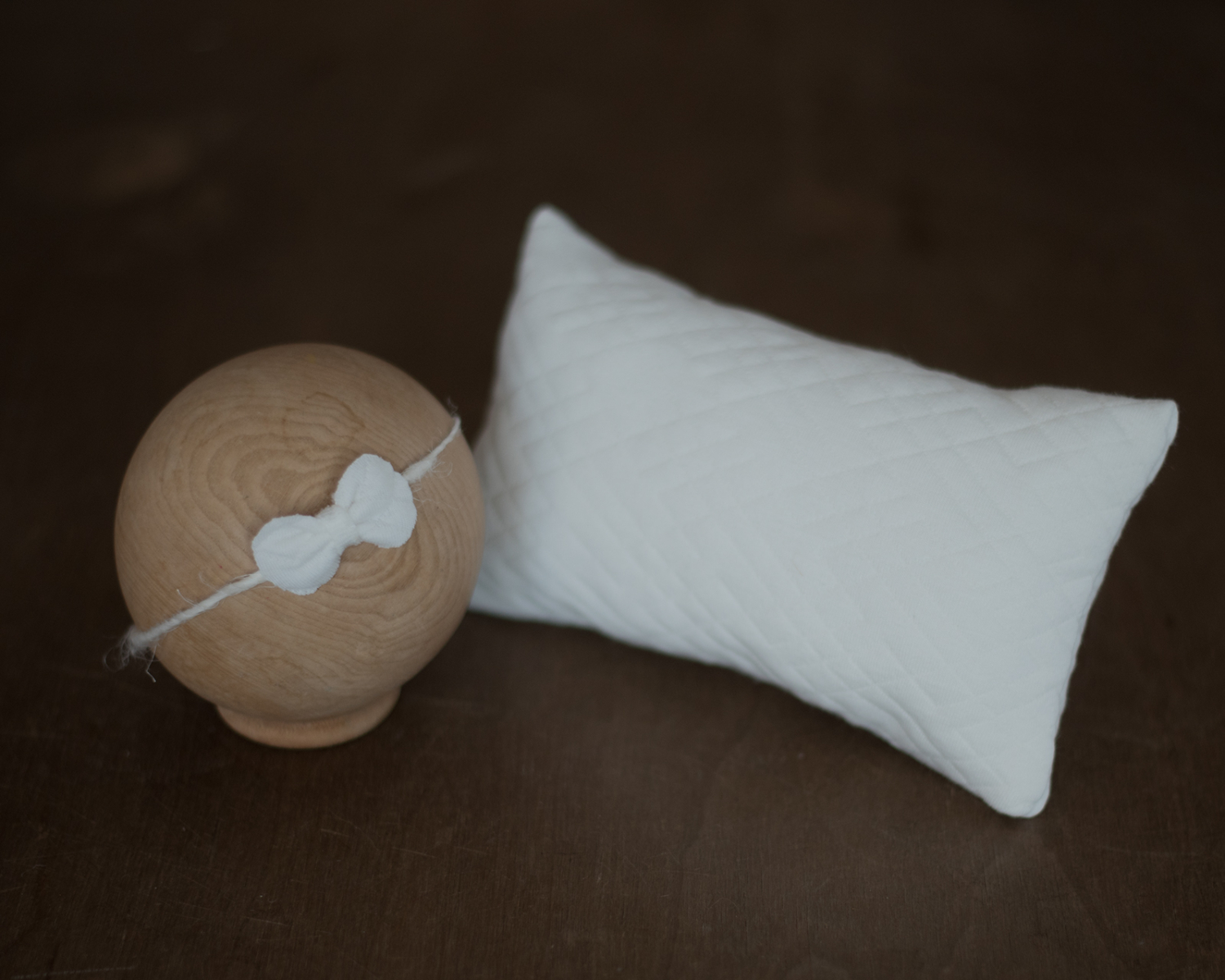 White Set: Posing Pillow and Newborn Headband