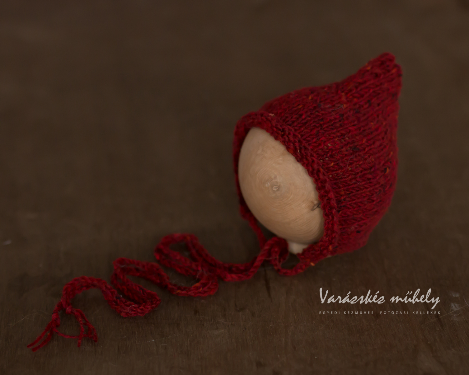 Rusztikus bordó - piros, újszülött bonnet