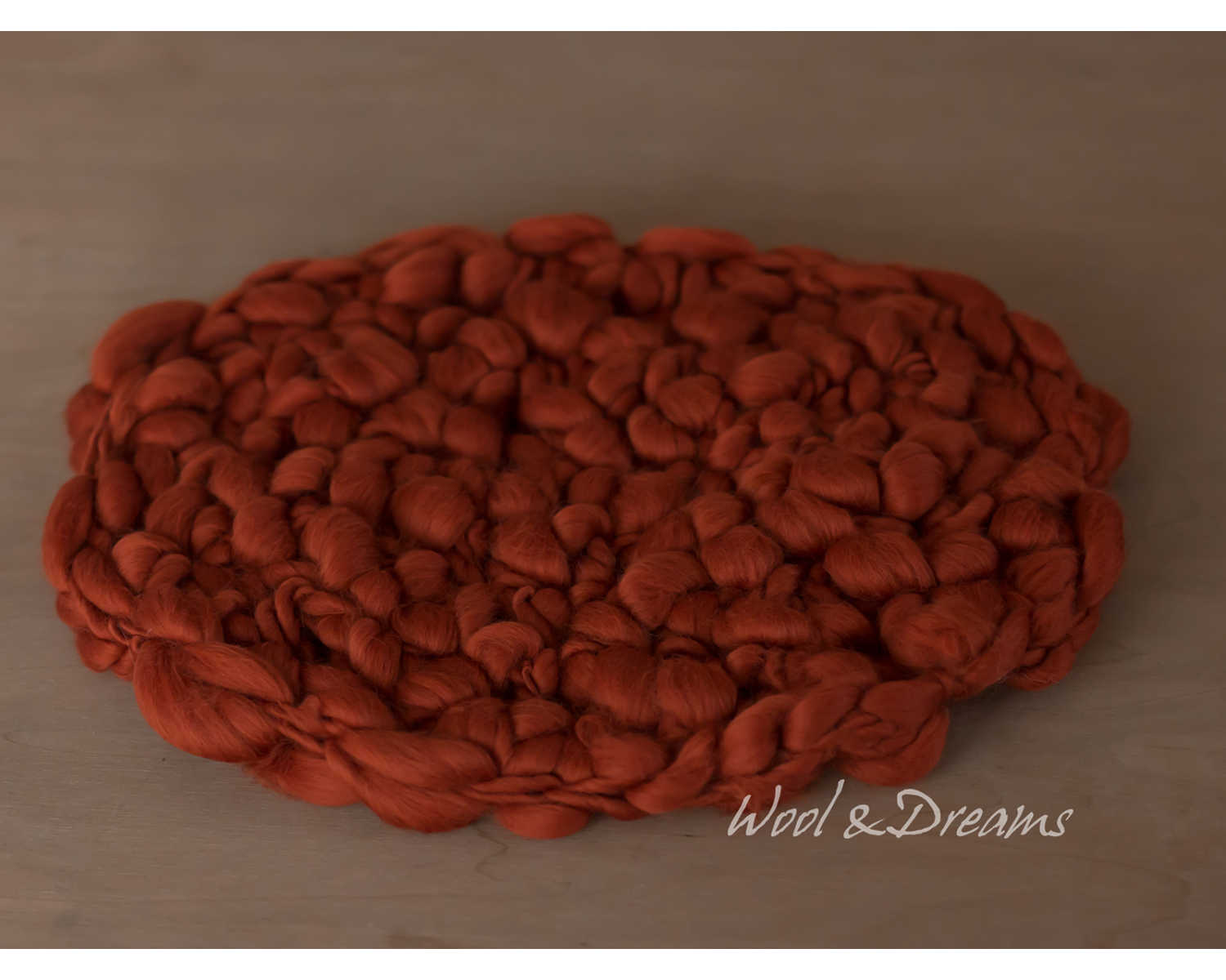 Oval Chunky Rust Blanket / Layer