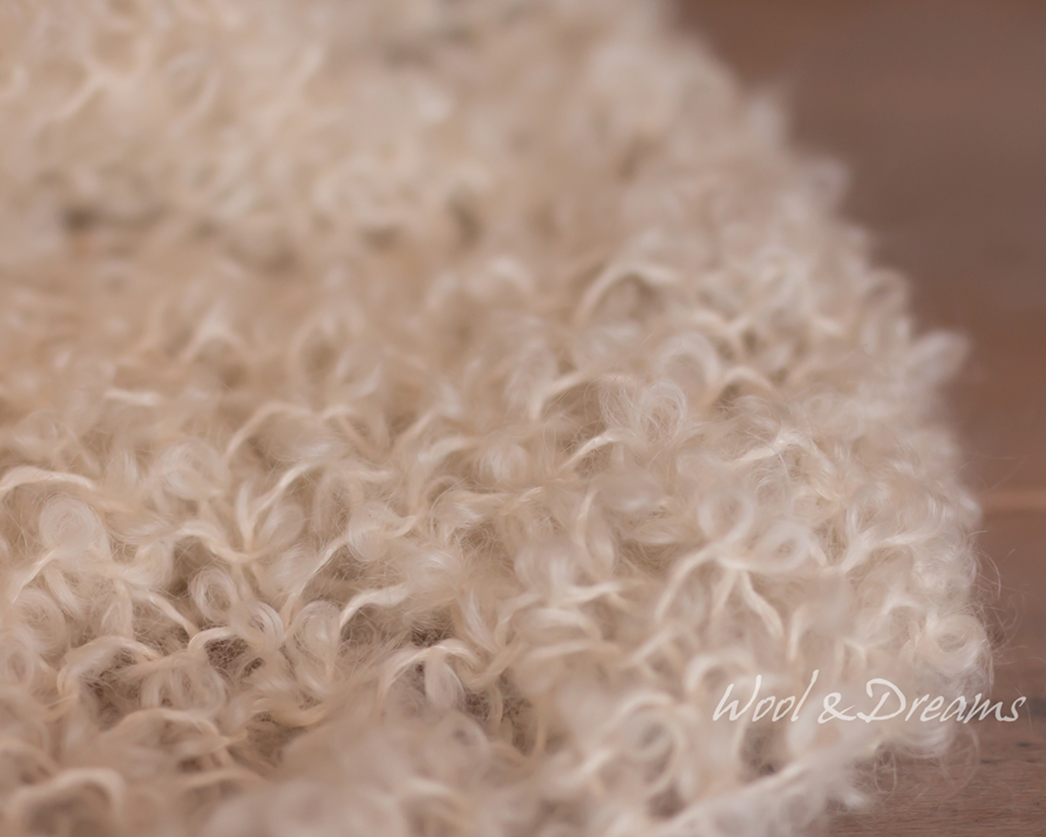 Natural Curly Ivory Blanket / Layer