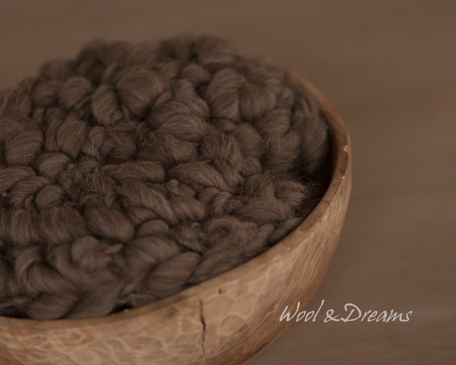 PRE-ORDER - Oval Chunky Brown Blanket / Layer