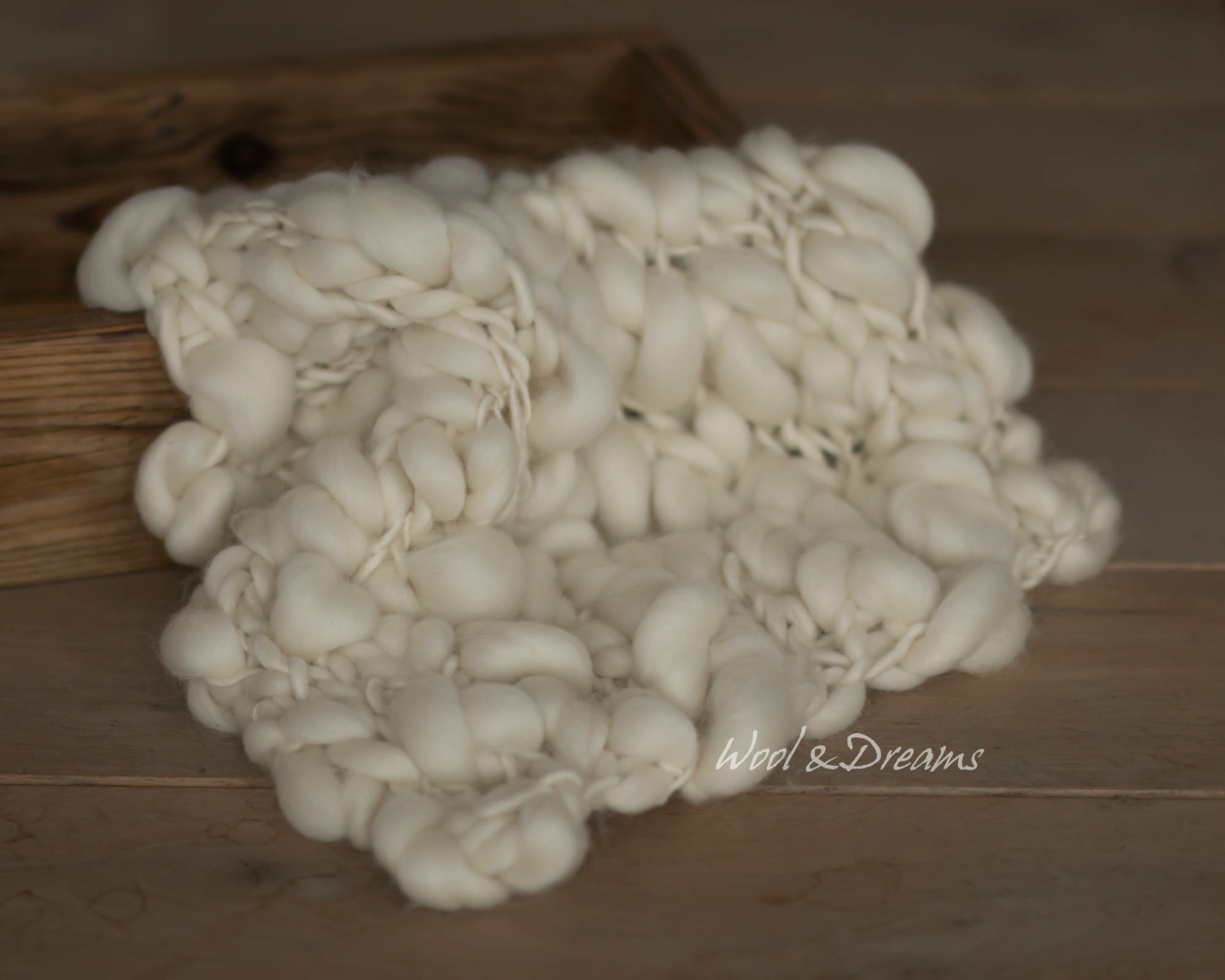 PRE-ORDER - Ivory, Square Chunky Blanket / Layer