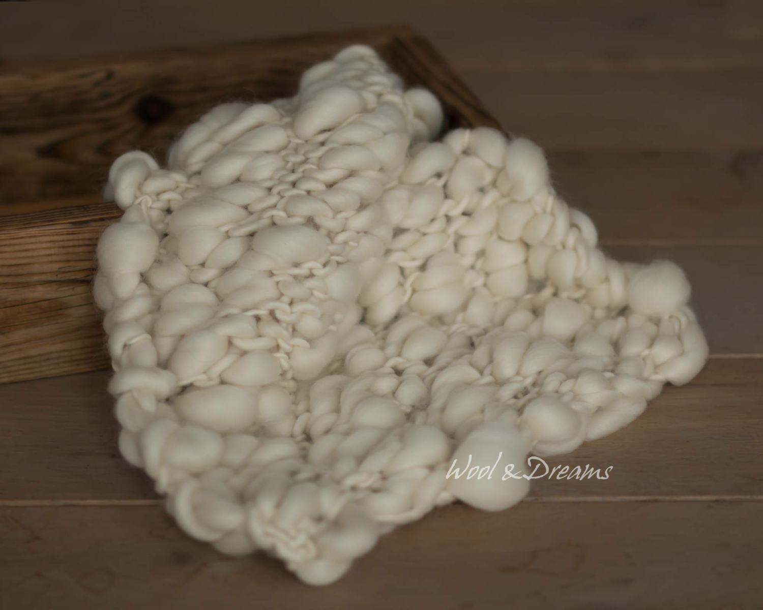 PRE-ORDER - Ivory, Square Chunky Blanket / Layer