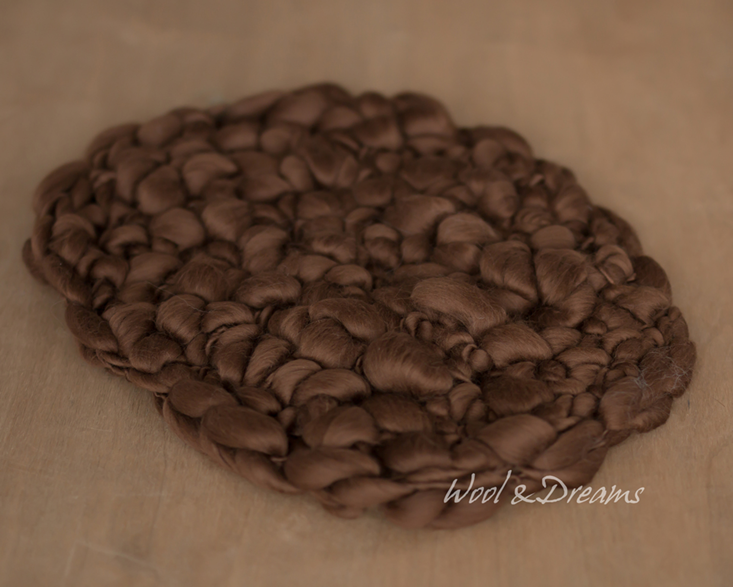 PRE-ORDER - Oval Chunky Chocholate Brown Blanket / Layer