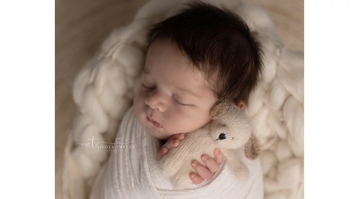 TÖRTFEHÉR - FEHÉR